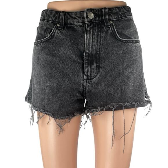 Zara Women's Black High Waisted Frayed Raw Hem Cut-off Denim Jeans Shorts Size 4 - Picture 1 of 5